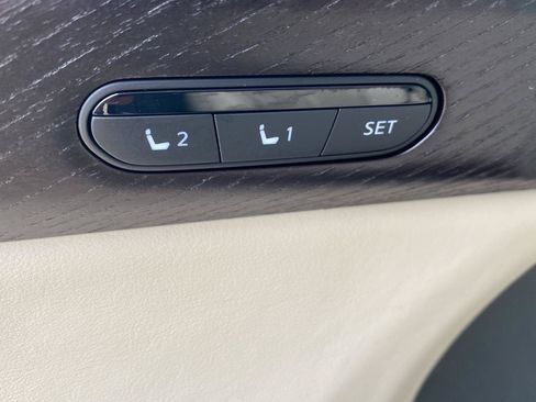Used 2025 INFINITI QX60 Sensory w/ Vision Package AWD/4WD image 29