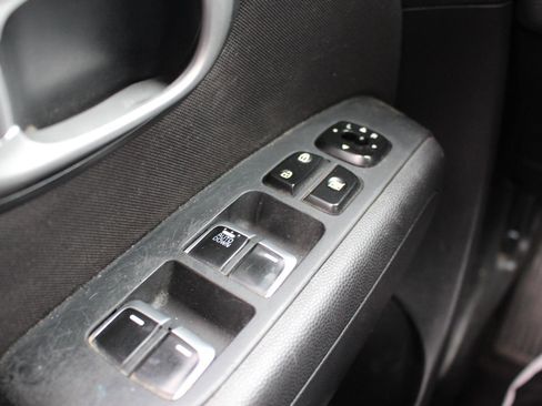 Used 2018 Kia Soul image 27