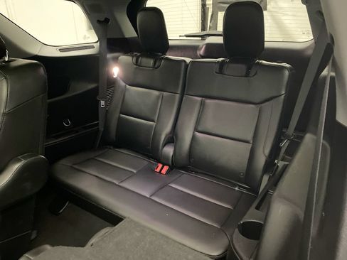 Used 2021 Ford Explorer Limited w/ Equipment Group 301A AWD/4WD image 26