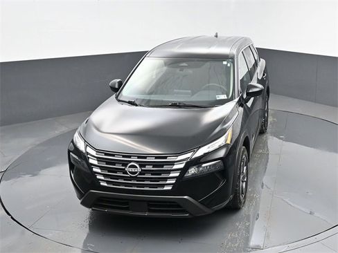 Used 2025 Nissan Rogue SV image 20