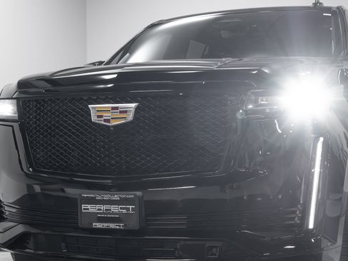 Used 2022 Cadillac Escalade Sport Platinum image 69