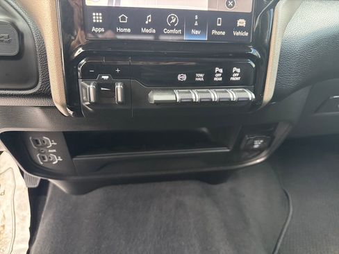 Used 2024 RAM 2500 Laramie image 23