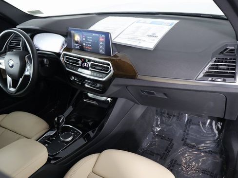 Used 2024 BMW X3 sDrive30i w/ Convenience Package RWD image 9
