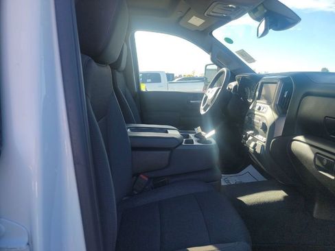 Used 2025 Chevrolet Silverado 2500 Custom w/ Custom Value Package image 13