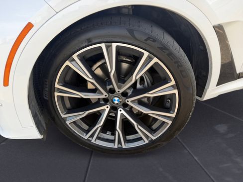 Used 2021 BMW X7 xDrive40i w/ M Sport Package image 14