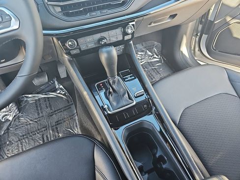 New 2026 Jeep Compass Latitude image 22