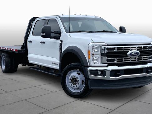 Used 2023 Ford F550 4x4 Crew Cab Super Duty image 2