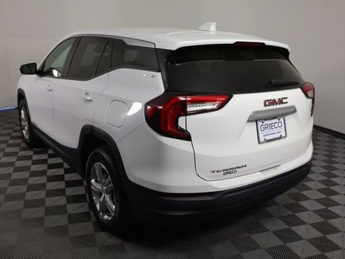 Used 2023 GMC Terrain SLE FWD image 6