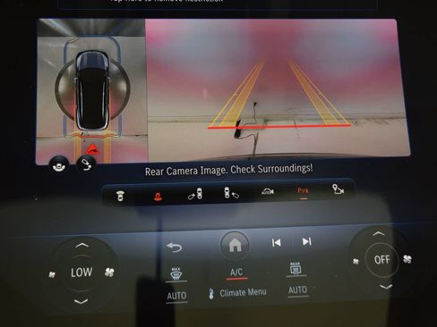 Certified 2023 Mercedes-Benz EQS 580 4MATIC SUV image 33