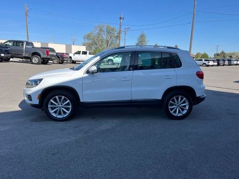 Used 2017 Volkswagen Tiguan Wolfsburg Edition FWD image 9