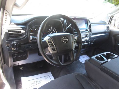 Used 2023 Nissan Titan S AWD/4WD image 15