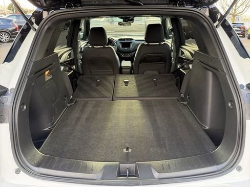 Used 2023 Chevrolet TrailBlazer RS image 32