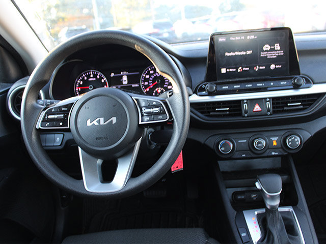 Used 2022 Kia Forte LXS FWD image 10