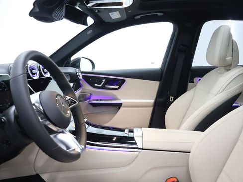 New 2026 Mercedes-Benz GLC 300 4MATIC image 13