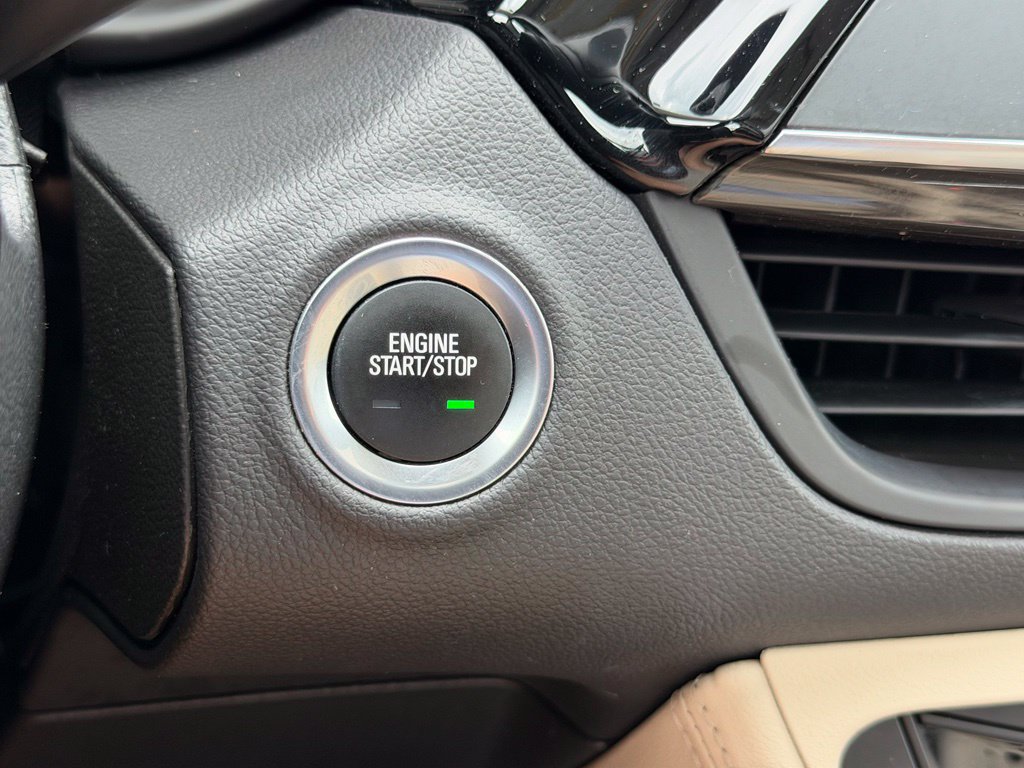 Used 2020 Buick Envision Premium w/ Driver Confidence Package AWD/4WD image 46
