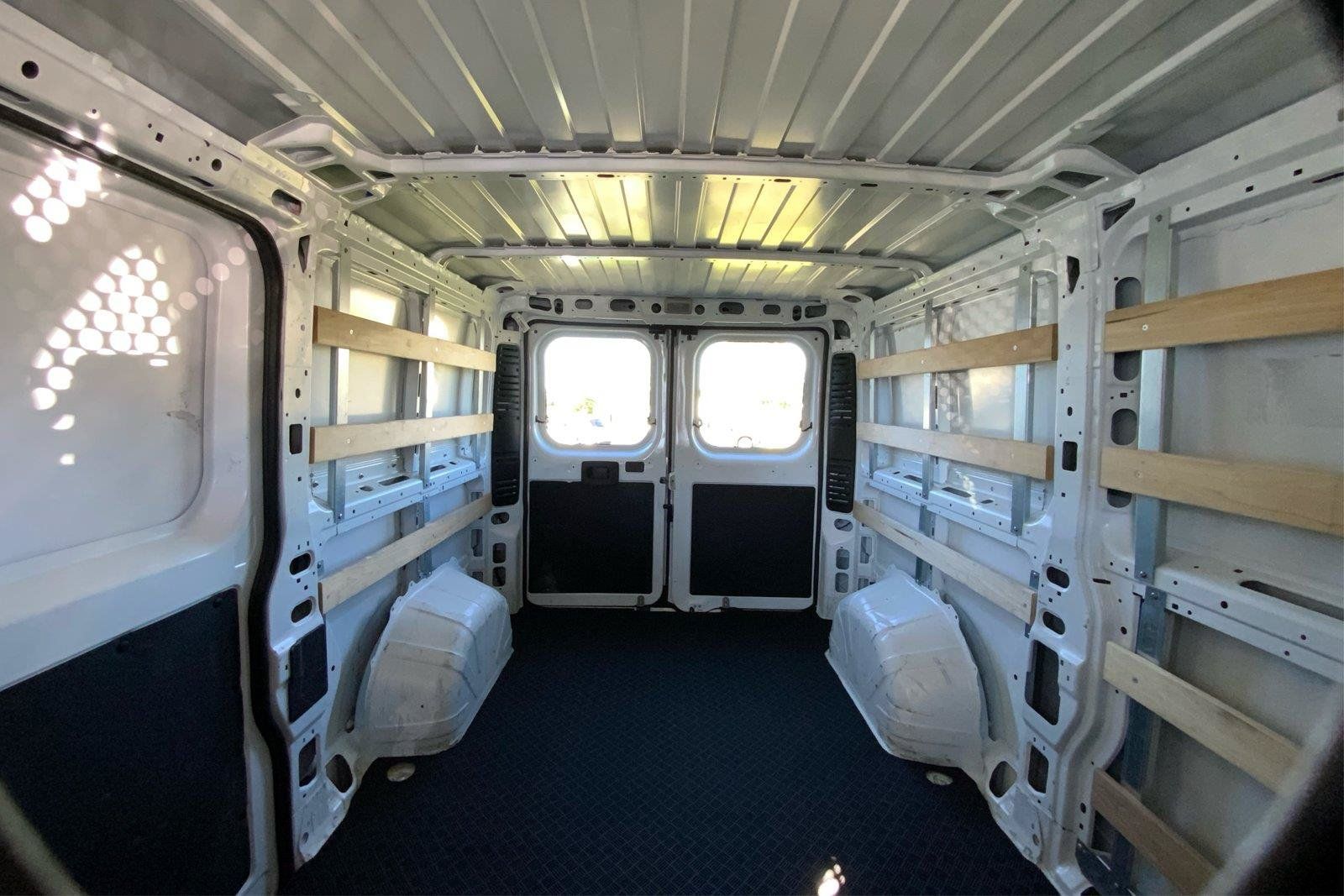 Used 2025 RAM ProMaster 2500 w/ U-Haul Equipment Group FWD image 14