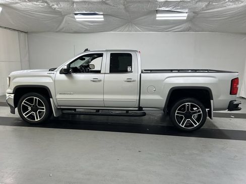Used 2019 GMC Sierra 1500 SLE w/ Black Pack AWD/4WD image 6