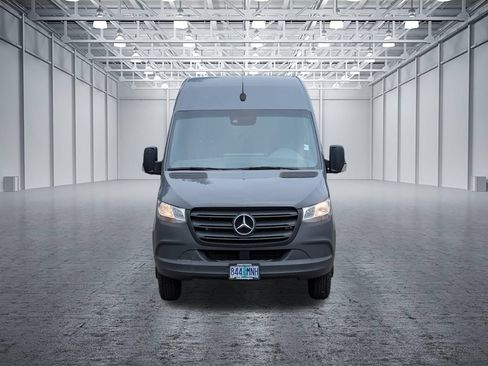 Used 2020 Mercedes-Benz Sprinter 3500 image 8