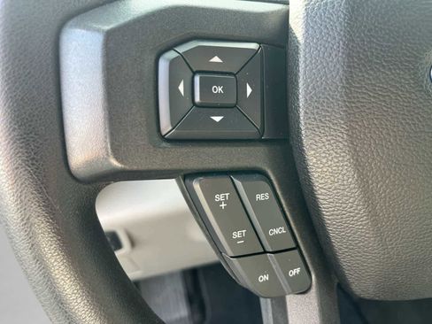 Used 2018 Ford F150 XLT w/ XTR Package image 24