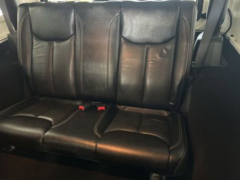 Used 2017 Jeep Wrangler Sahara w/ Dual Top Group AWD/4WD image 24