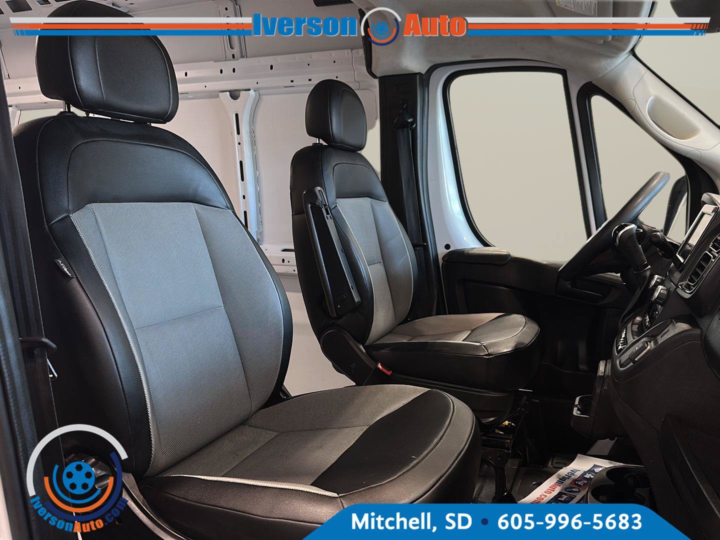 Used 2025 RAM ProMaster 2500 w/ Convenience Group FWD image 25