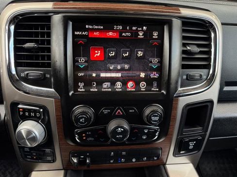 Used 2017 RAM 1500 Laramie w/ Convenience Group AWD/4WD image 8
