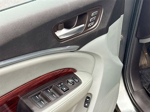 Used 2016 Acura MDX SH-AWD w/ Technology Package image 18