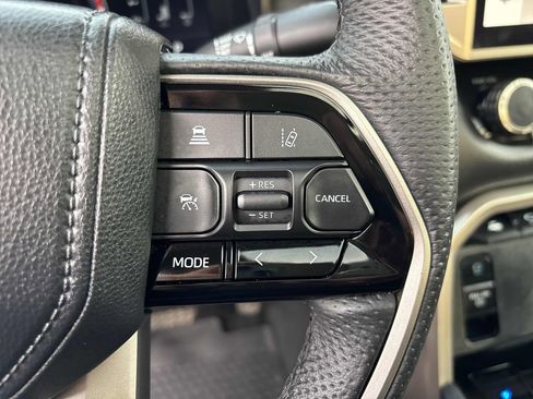 Used 2024 Toyota Tundra Limited image 18