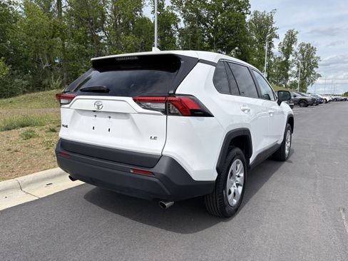Used 2024 Toyota RAV4 LE FWD image 16