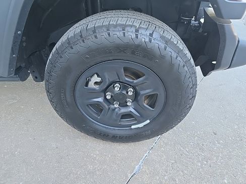 Used 2024 Jeep Wrangler Sport image 29