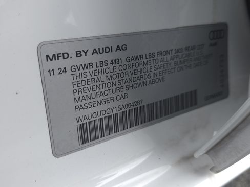 Used 2025 Audi A3 2.0T Premium w/ Convenience Package image 32