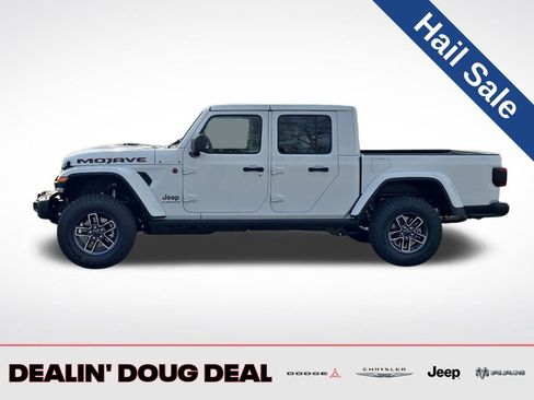 New 2026 Jeep Gladiator Mojave image 3