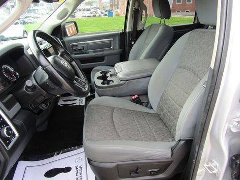 Used 2017 RAM 1500 Lone Star RWD image 15