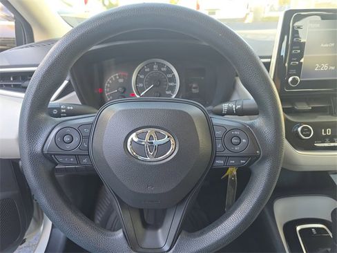 Used 2020 Toyota Corolla LE image 20