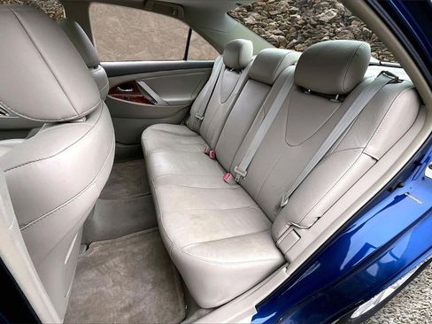 Used 2010 Toyota Camry XLE image 21