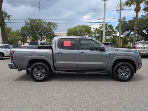 Certified 2025 Nissan Frontier SV AWD/4WD image 3