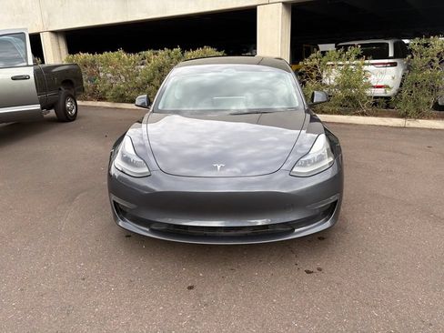 Used 2022 Tesla Model 3 Long Range AWD/4WD image 3
