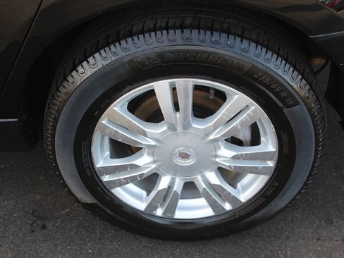 Used 2011 Cadillac SRX Luxury image 28