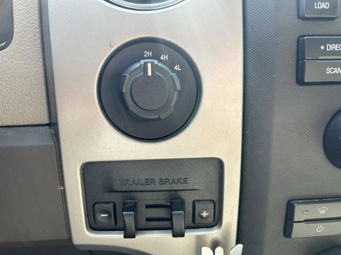 Used 2010 Ford F150 XLT AWD/4WD image 21