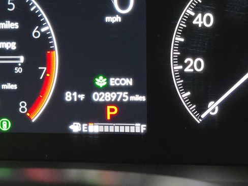 Used 2025 Honda Pilot Touring image 31