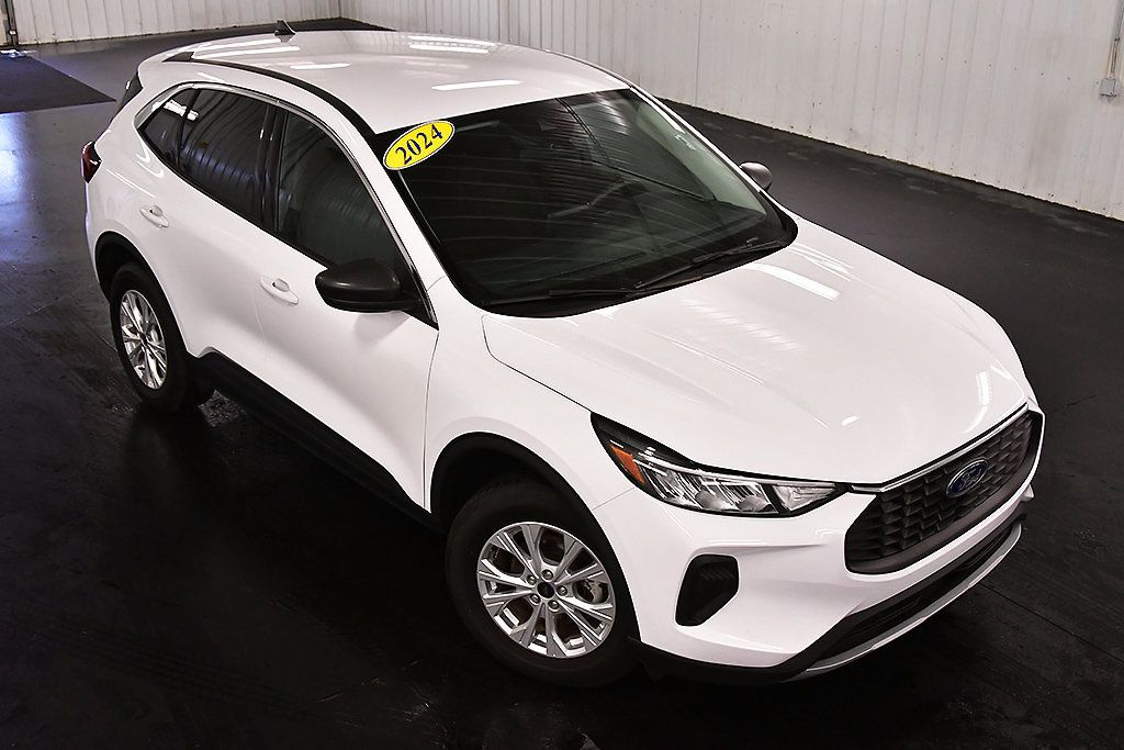 Used 2024 Ford Escape Active AWD/4WD image 13