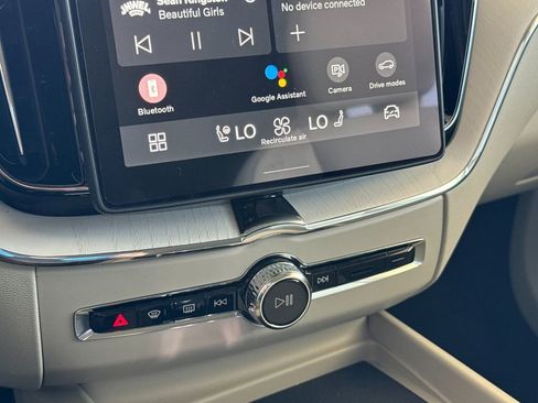 New 2026 Volvo XC60 B5 Ultra w/ Protection Package Premier image 20