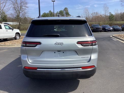 Used 2024 Jeep Grand Cherokee L Limited w/ Luxury Tech Group II image 3