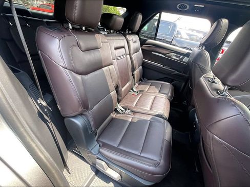 Certified 2026 Ford Explorer Platinum AWD/4WD image 26