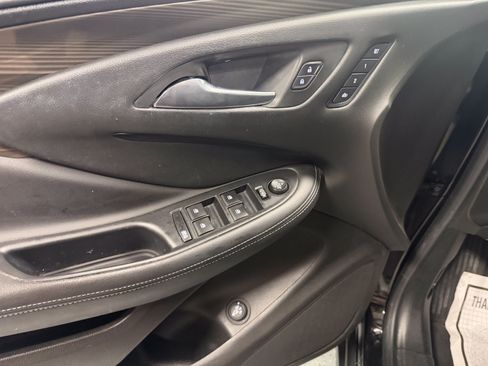 Used 2020 Buick Envision Essence AWD/4WD image 18