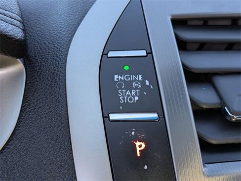 Used 2019 Lincoln MKZ Premiere image 26