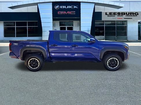 Used 2024 Toyota Tacoma TRD Off-Road image 8