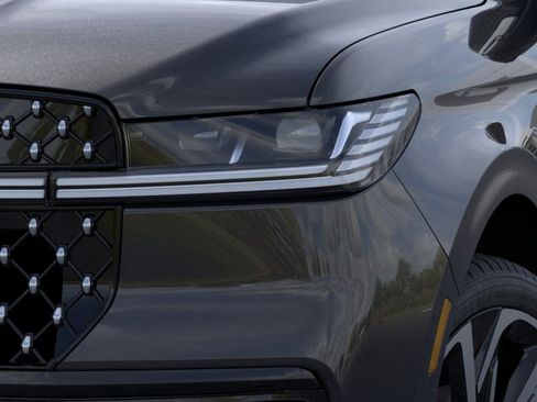 New 2026 Lincoln Navigator L Black Label image 18