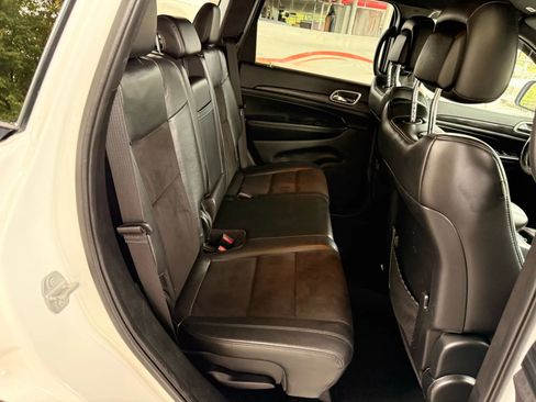 Used 2020 Jeep Grand Cherokee Altitude image 69