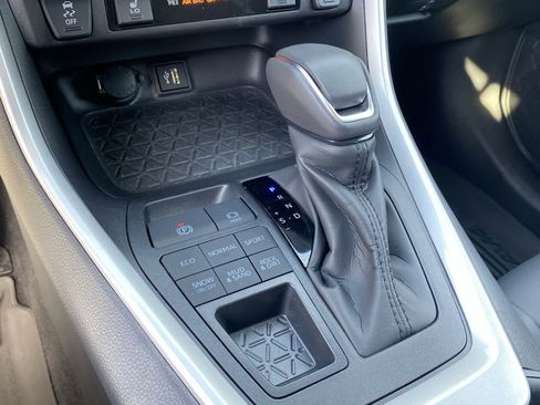 Certified 2025 Toyota RAV4 XLE Premium image 33